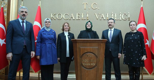 Bakan Zehra Zümrüt Selçuk Kocaeli'de