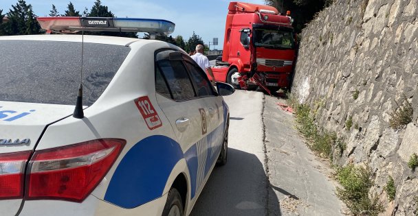 Bakıma Giderken Kaza Yaptı, Dorsenin Takılı Olmaması Facianın Önüne Geçti