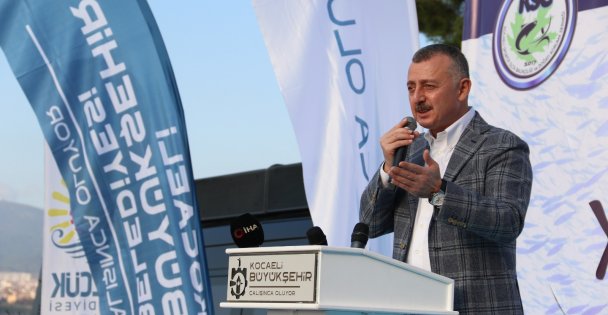 Balık Yakalama Yarışması'nda İlk Oltayı Başkan Büyükakın Attı