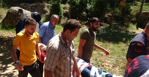 Ballıkayalar'da kayalıklardan düşen çocuk yaralandı