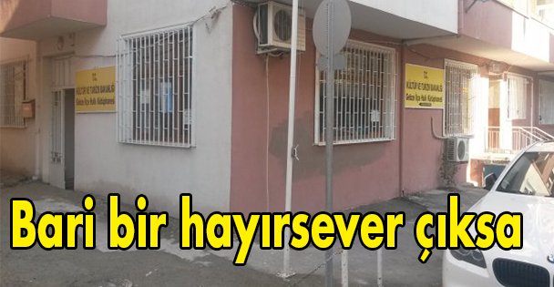 Bari bir hayırsever çıksa