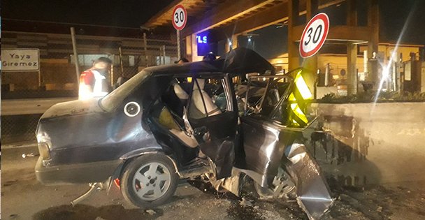 Bariyere çarpan sürücü öldü