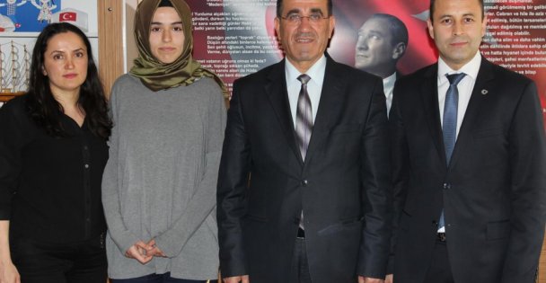 Başarılı öğrenciye ödül
