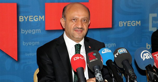 Fikri Işık, Yerel Medya Buluşmaları'nda Gazetecilerin Sorularını Cevapladı
