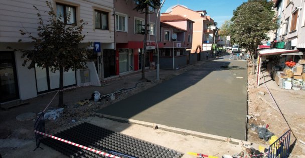 Başiskele Cumhuriyet Caddesinde üstyapı atağı