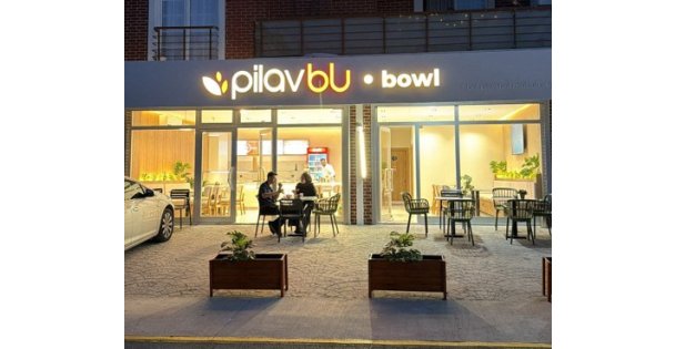 Başiskele Sahiline Yakın Lezzet Durağı PilavBu: Bowl Çeşitlerinden Hamsiköy Sütlacına