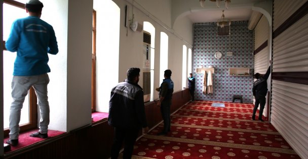 Başiskele'de Camiler Ramazan'a Hazırlanıyor