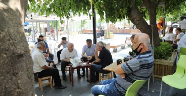 Başkan Bıyık, Arefe günü vatandaşlarla buluştu