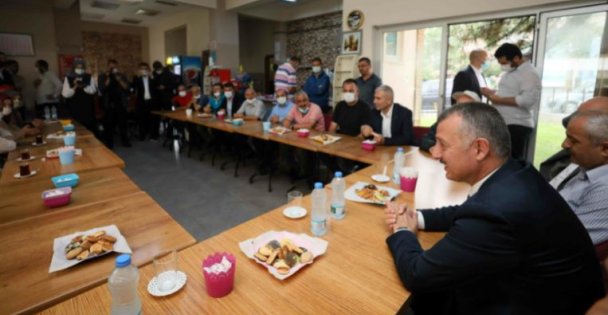 Başkan Büyükakın, 'Bizim derdimiz mevki makam değil, milletimize ve şehrimize hizmet”