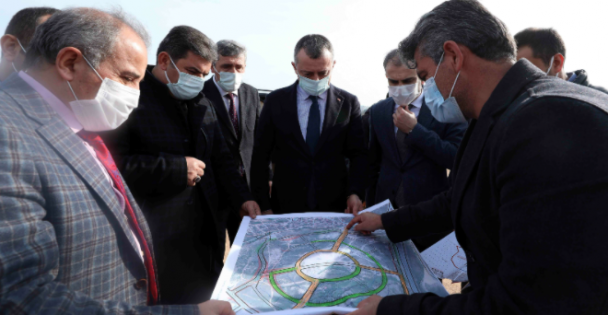 Başkan Büyükakın, 'Çekilen çileleri ve hastane kuyruklarını unutmadık”