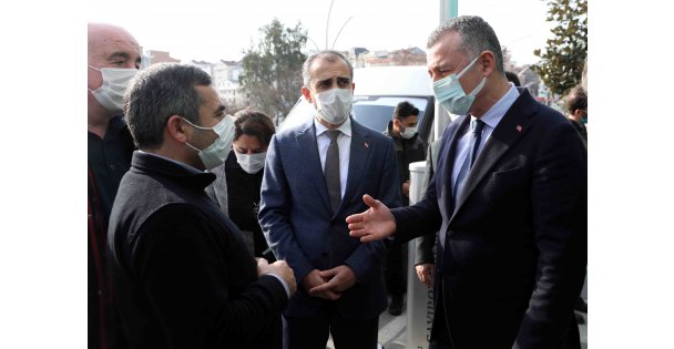 Başkan Büyükakın, Esnafı Ziyaret Etti, Alışveriş Yaptı