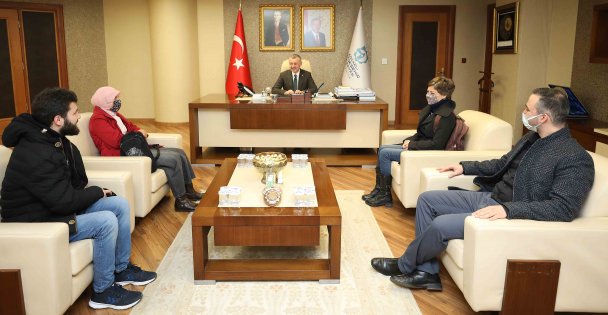 Başkan Büyükakın: Felçli Kalan Hayvanların Yaşamını Kolaylaştırıyoruz