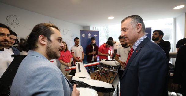 Başkan Büyükakın, Genç Mekânda Proje Üreten Gençlerden Söz Aldı