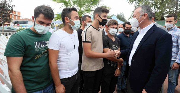 Başkan Büyükakın, 'Gençler ülkemizin asıl gücü, dünyanın da vicdanıdır”