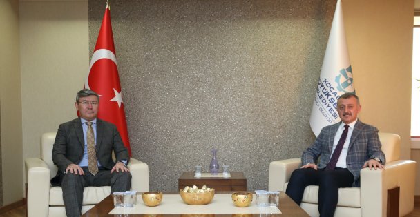 Başkan Büyükakın, Konuklarına Kocaeli'yi Anlattı