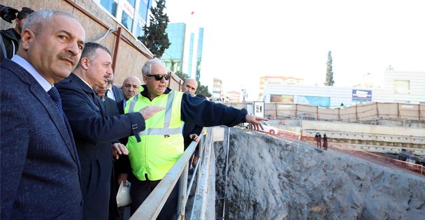 Başkan Büyükakın,  ‘'Metro inşaatında hiçbir aksama yok''
