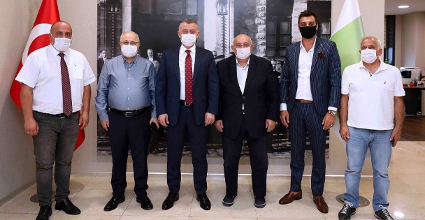 Büyükakın,  'OSB'lerimizde Muhteşem Bir  Üretim Kapasitesi Var”