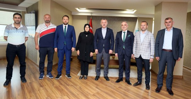 Başkan Büyükakın, ‘'Ülkemizin istiklali ve istikbali her şeyin önündedir''