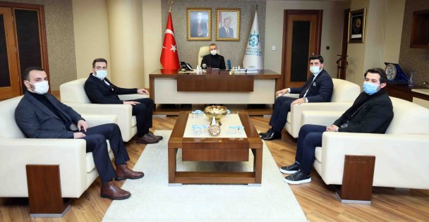 Başkan Büyükakın, ‘'Yeniliklere açık olmanız çok önemlidir''