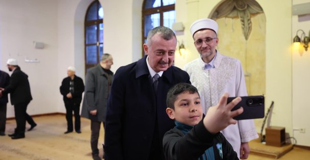 Başkan Büyükakın'dan barış ve huzur dileği