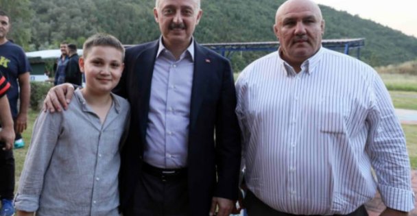 Başkan Büyükakın'dan Kocaelili pehlivanlara moral