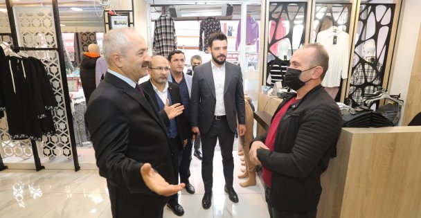 Başkan Büyükgöz Beylikbağı Esnafını Dinledi