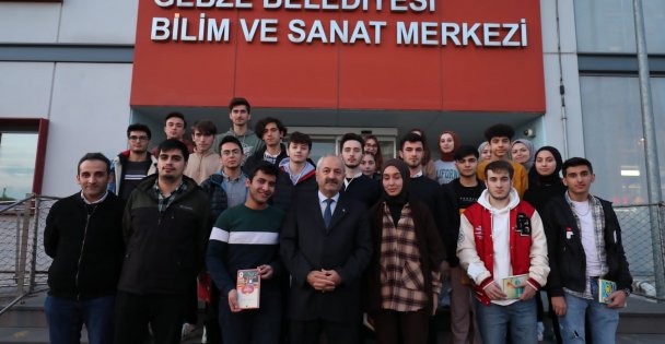 Başkan Büyükgöz  Gençlerle Buluştu