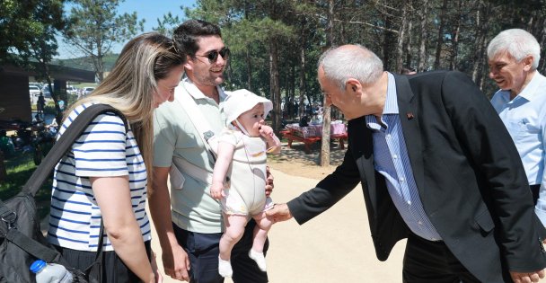Başkan Büyükgöz, Şehrin Yeni Nefesi Pelitli Damgatepe Mesire Alanı'nda Vatandaşlarla Buluştu