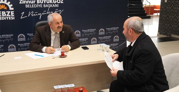 Başkan Büyükgöz vatandaşı dinliyor