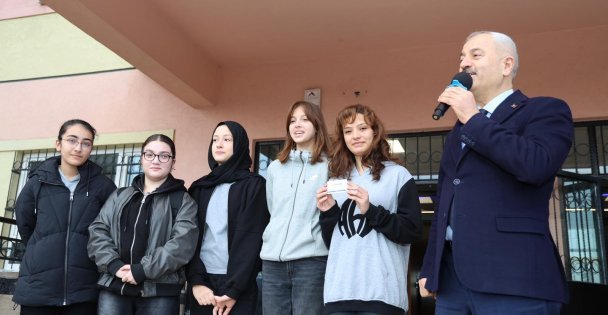 BAŞKAN BÜYÜKGÖZ'DEN OKULLARA ZİYARET