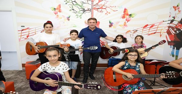 Başkan Demirci, Yaz Okullarını Ziyaret Etti