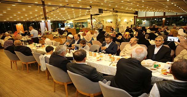 Başkan Karabacak Hacıları Ağırladı