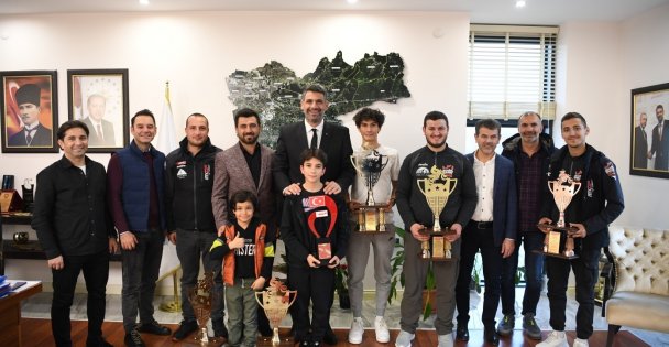 BAŞKAN KOCAMAN MOTOSİKLET KULÜBÜNÜ KABUL ETTİ