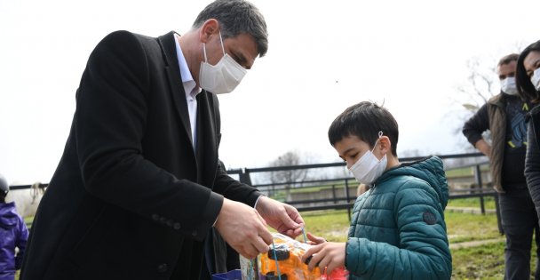 BAŞKAN KOCAMAN'IN OTİZM DUYARLILIĞI