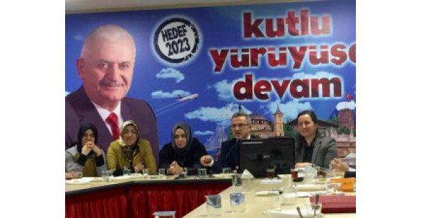 Başkan Köşker AK Kadınlara projeleri anlattı