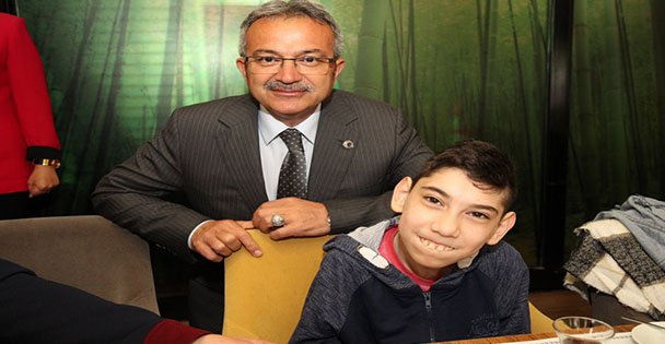 Başkan Köşker Annelerle Bir Araya Geldi