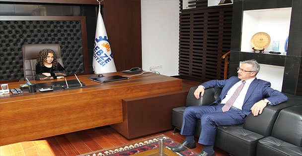 Başkan Köşker Koltuğu Çocuklara Devretti