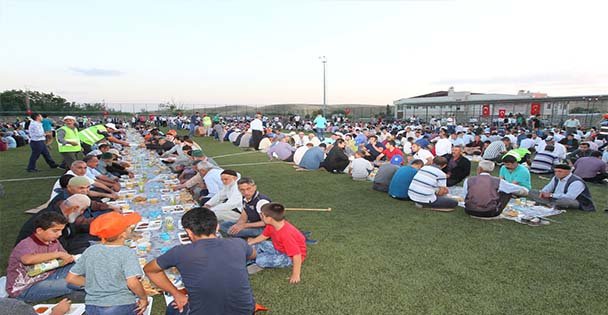 Başkan Köşker Silvanlılarla iftarda buluştu