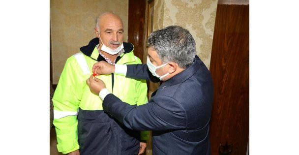 Başkan Şayir'den Başarılı Personele Ödül