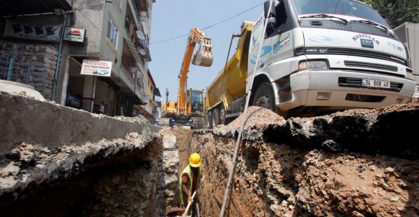 Bayram, altyapı çalışmalarını yerinde inceledi