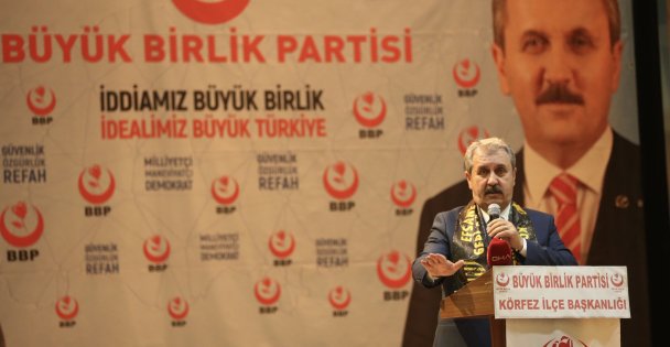 BBP Genel Başkanı Mustafa Destici, Kocaeli'de partisinin ilçe kongresinde konuştu: