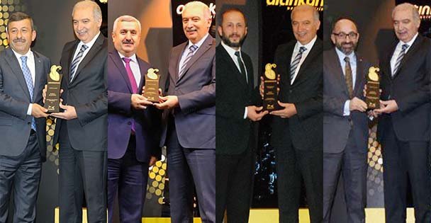 Belediyelerimize ödül yağdı