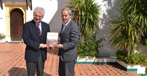 Belgesel Tadın da Cezayir de Devri Alem yazım