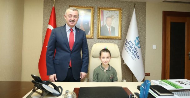 Berre'nin ilk talimatı kütüphane oldu