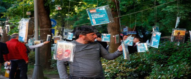 Beş bin kitap dalından toplandı