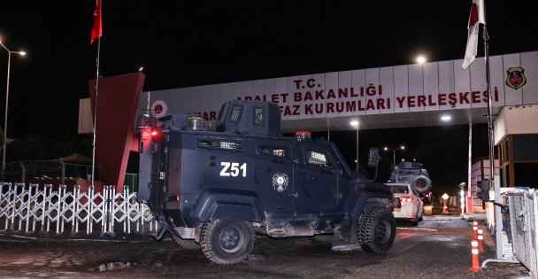 Beyoğlu'ndaki terör saldırısını gerçekleştiren terörist Ahlam Albasır cezaevine götürüldü