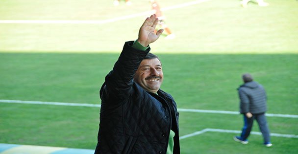 Biletle Değil Kitapla Giriyoruz