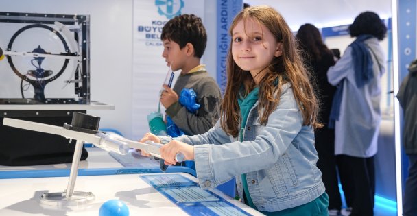 Bilimin merkezine ziyaretçi akını yaşanıyor; UçakPark, bilim merakıyla dolup taşıyor