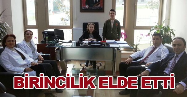 Birincilik elde etti