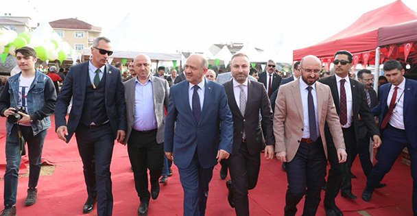 Bıyık, Çayırova'da Kültür Festivali'ne katıldı